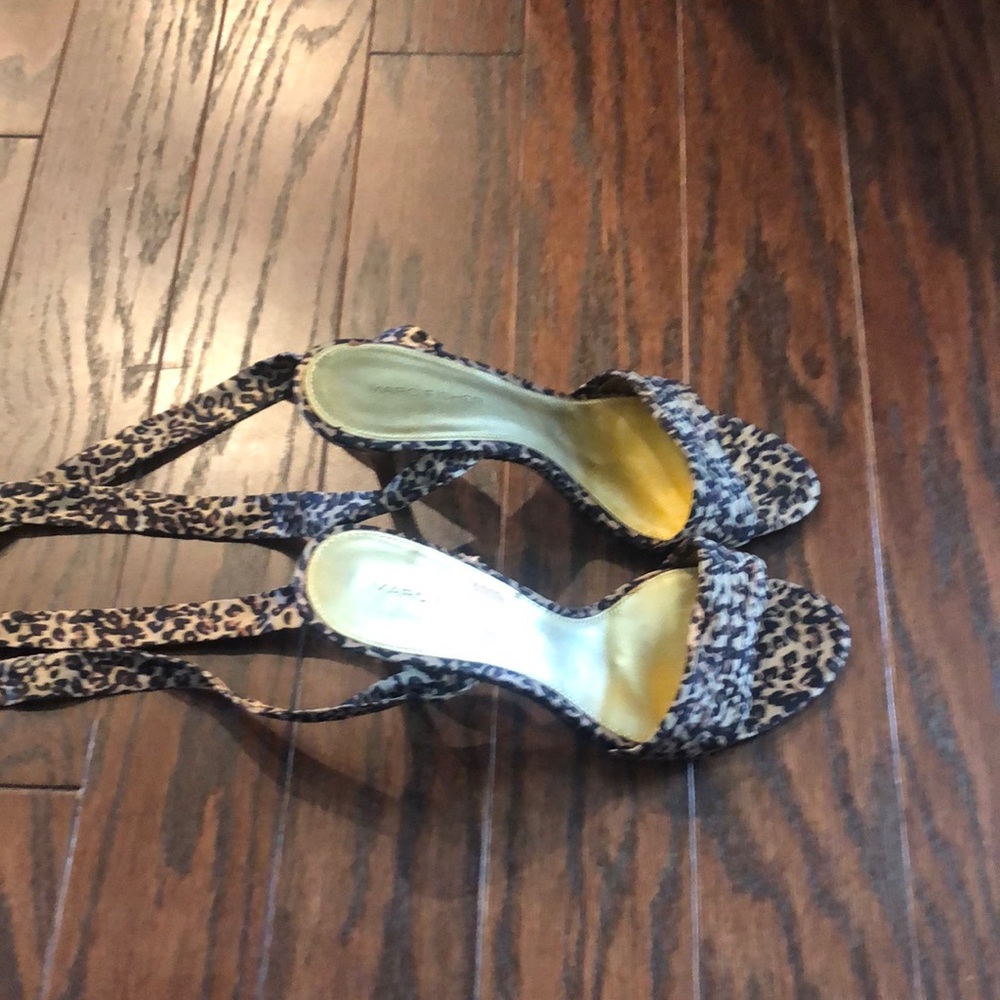 Ladies shoes